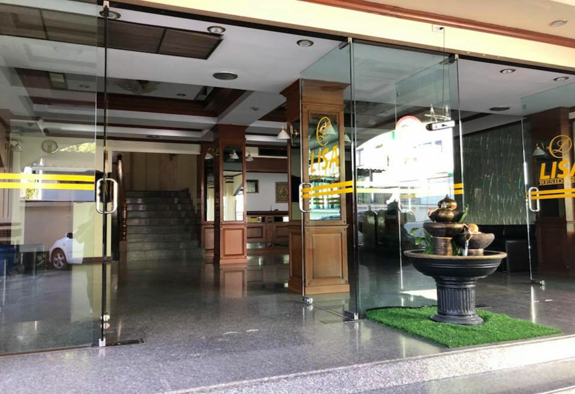 Lisa Chiang Mai Hotel Exterior foto